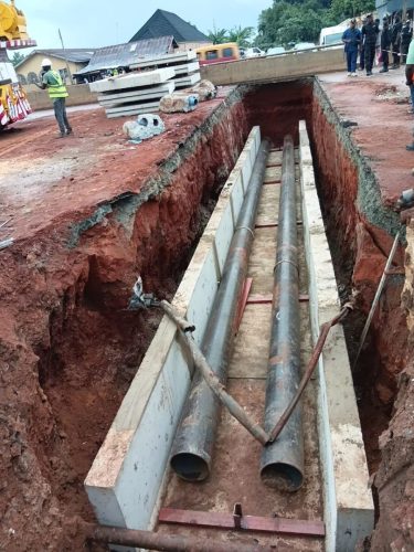 Laying of steel pipe