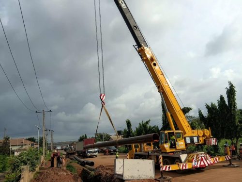 Laying of steel pipe